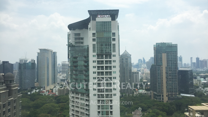 condominium-for-sale-for-rent-langsuan-ville