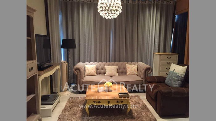 Luxury condominium for sale with tenant, The Emporio Place, Sukhumvit 24, BTS Phromphong _image1