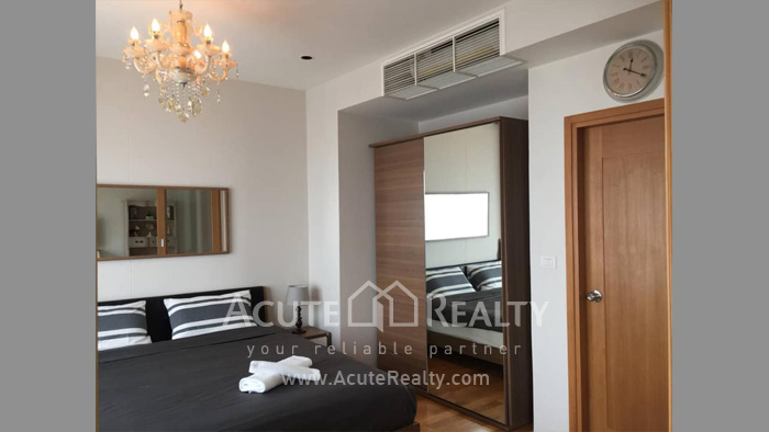 Luxury condominium for sale with tenant, The Emporio Place, Sukhumvit 24, BTS Phromphong _image4
