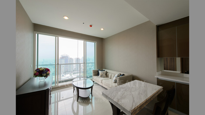 condominium-for-sale-for-rent-menam-residences
