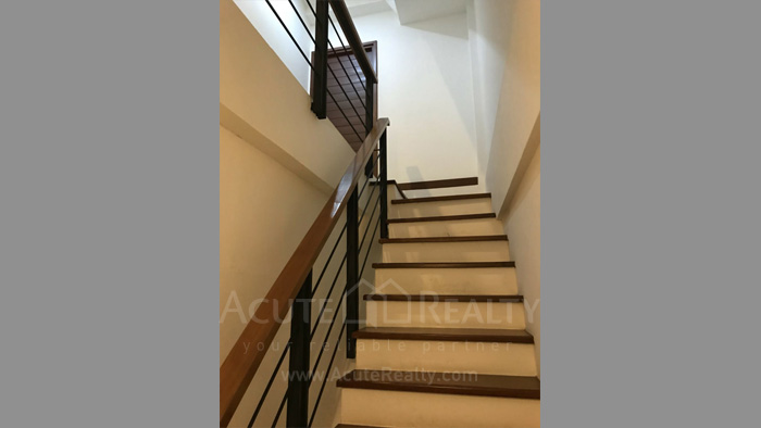 4-storey townhouse for rent, Soi Sukhumvit 4, area 22 square meters, townhouse for rent 6 bedrooms._image6