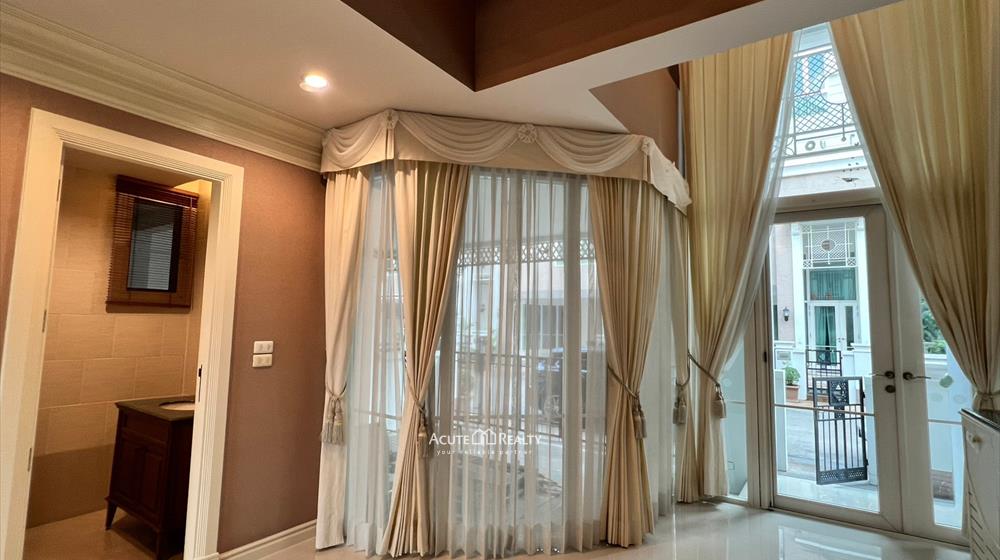 townhouse-for-sale-for-rent-ladawan-na-chao-phaya